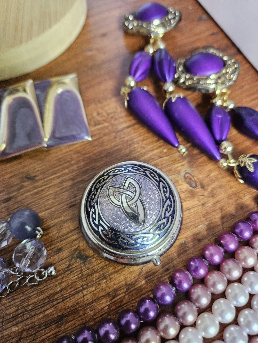 Large Purple Estate Jewelry Lot Vintage To Modern Assorted Wearable Violet - Picture 8 of 15